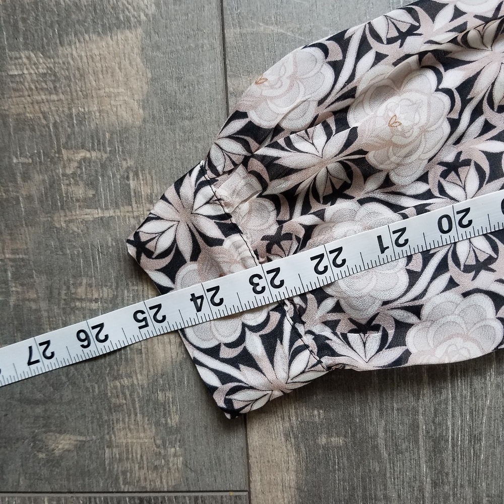 ☀️3/$25 Loft Pink Brown Print Career Blouse B7 - Picture 7 of 8